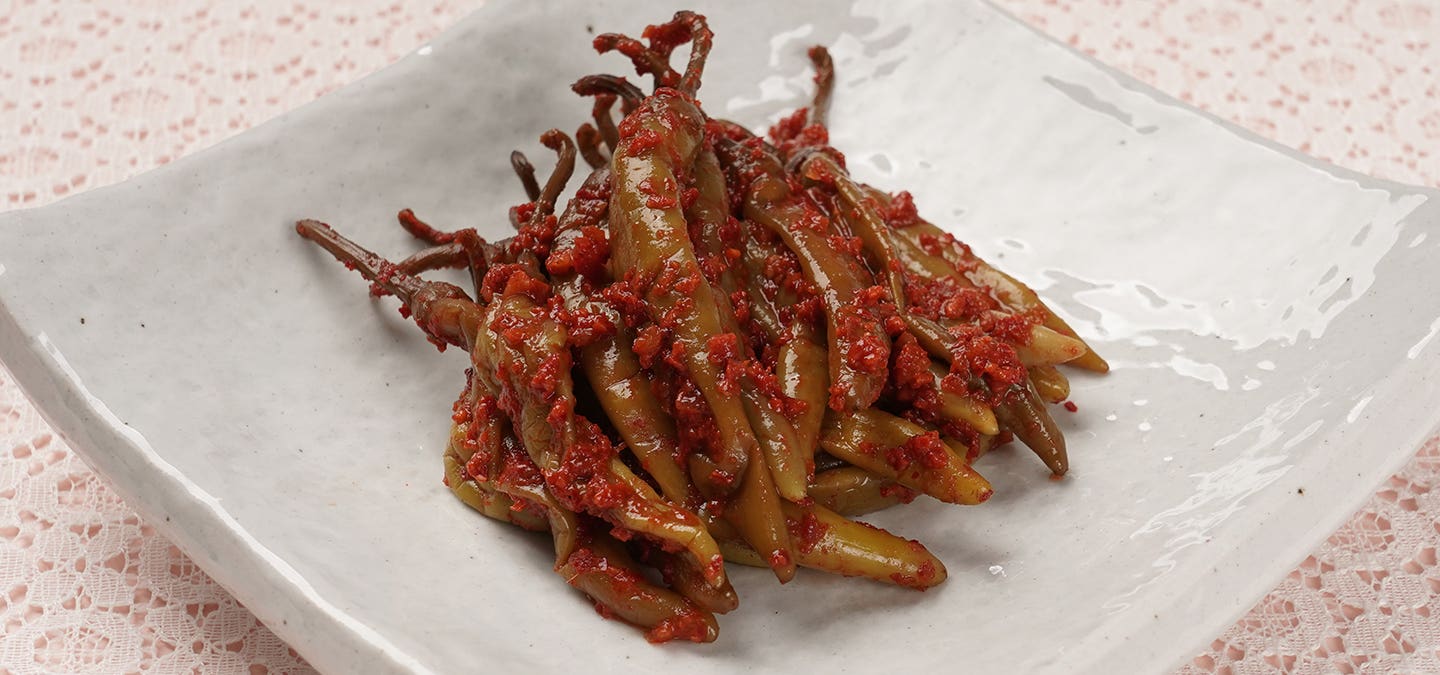 40년전통 고추무침, 지금 바로 맛의 혁명을 경험하세요